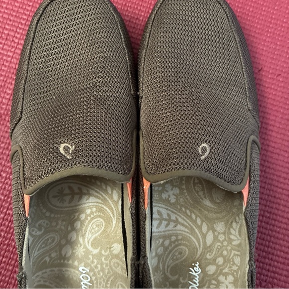 OluKai women's Dark Brown Slip-On Loafers 7.5 - Picture 9 of 9
